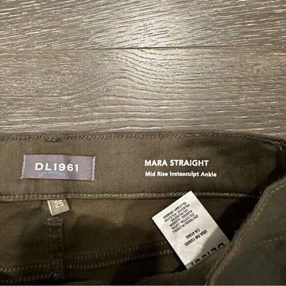 DL1961 Winter Green Mara Straight Mid Rise Instasculpt Ankle UltimateJeans 25 - Picture 9 of 16